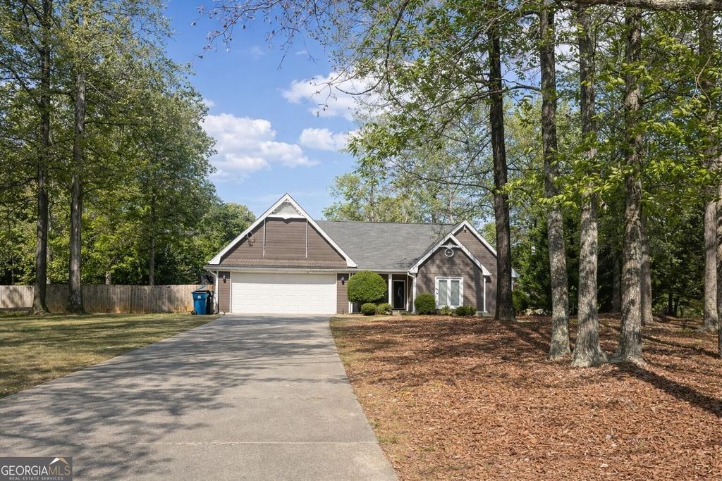 Photo of 2121 PROSPECT Road, Lawrenceville, GA 30043 (MLS # 10738954)