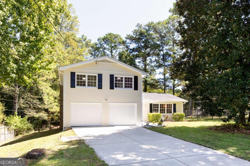 Photo of 680 Emerald Forest Circle, Lawrenceville, GA 30044 (MLS # 10846736)