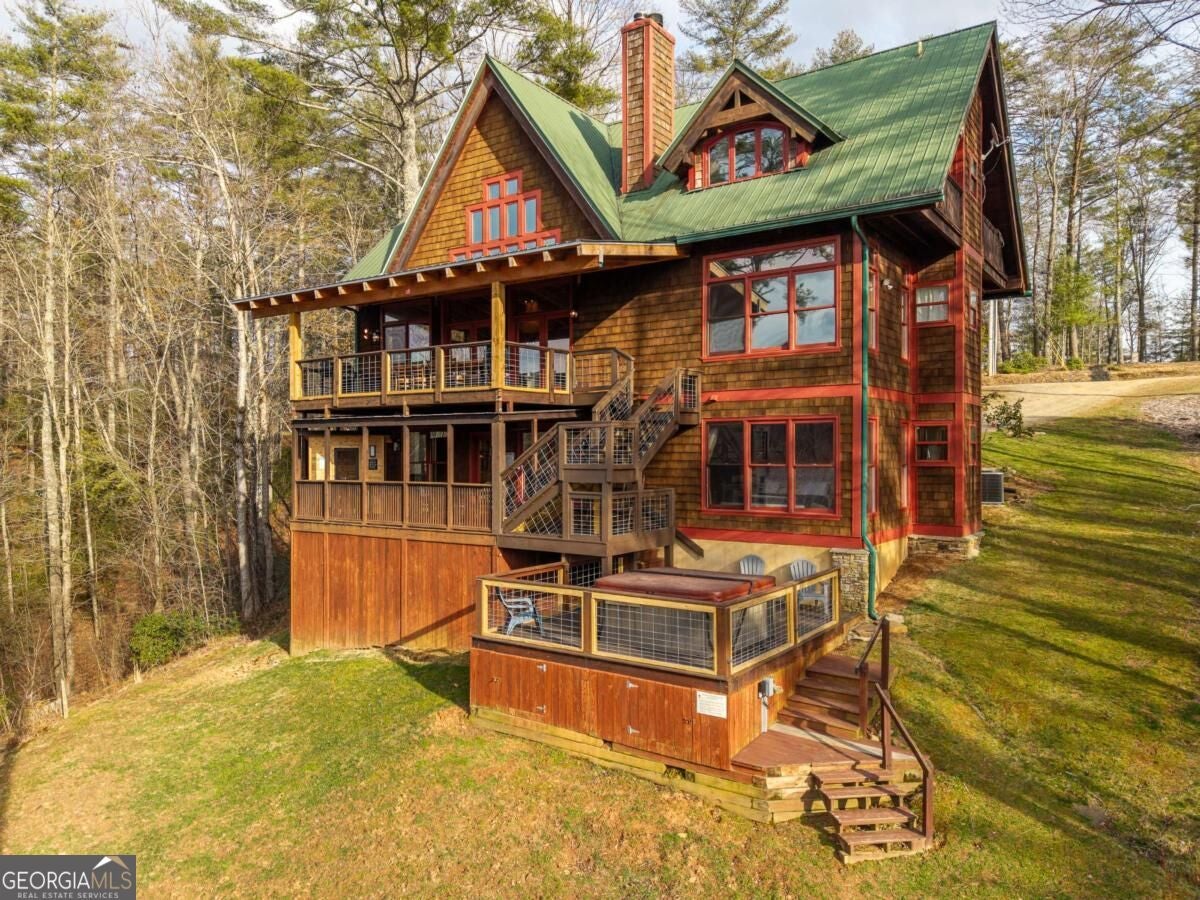 153 Riverview CIR