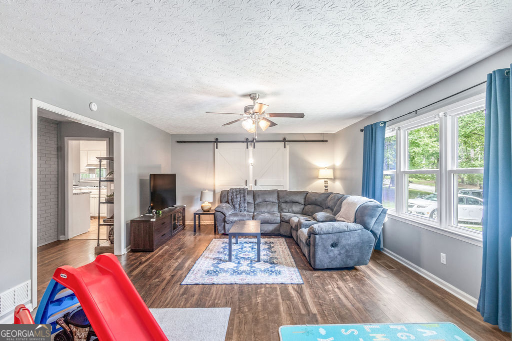 25 Pine Chase DR