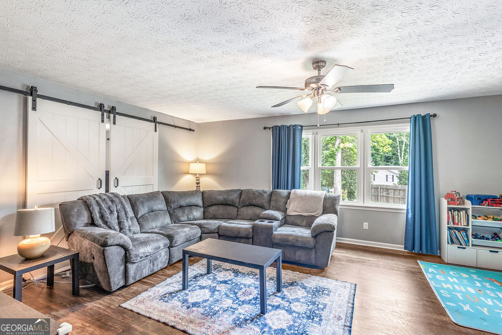 25 Pine Chase DR