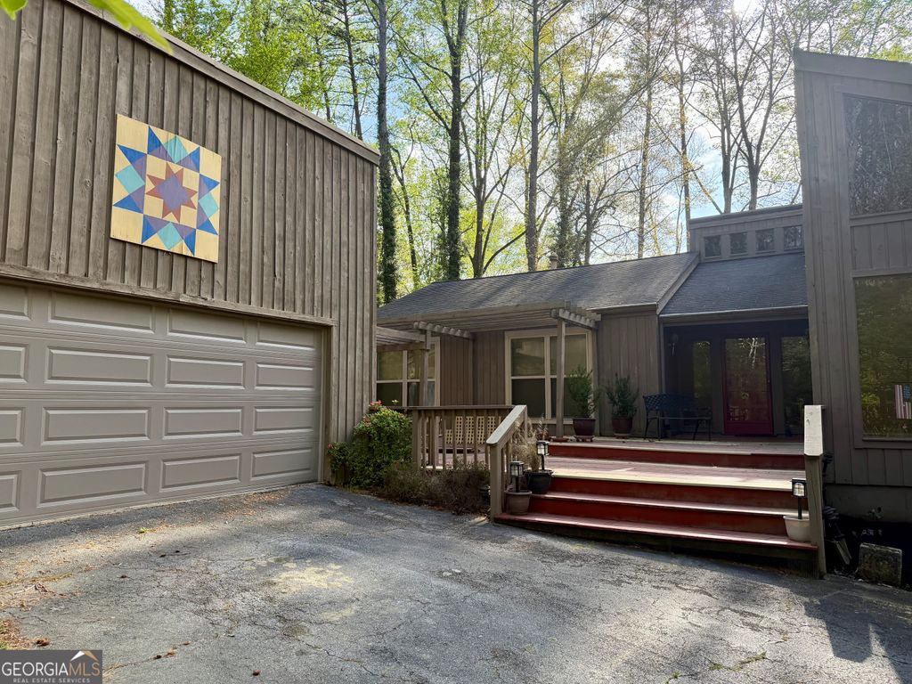 Photo of 507 Bridlepath Lane, Peachtree City, GA 30269 (MLS # 10722510)