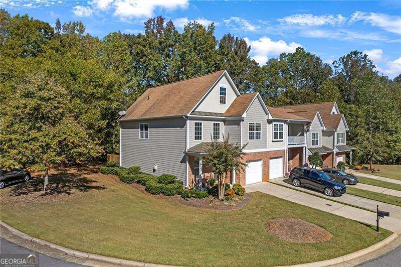 472 Grayson WAY