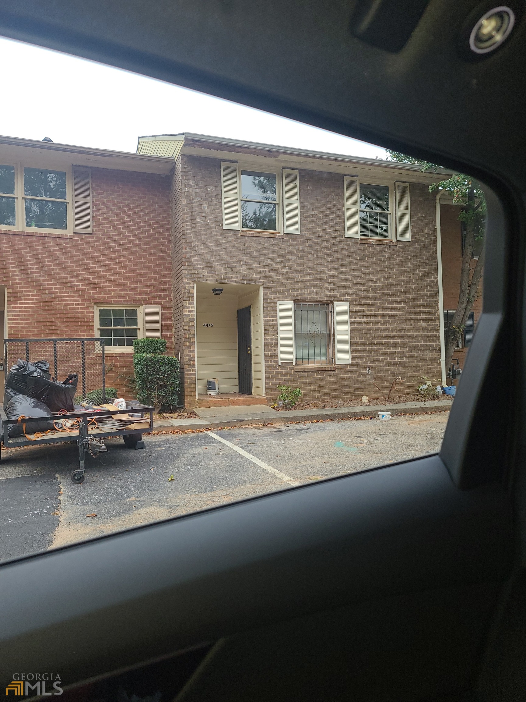 Investors now is your chance to jump on this hidden gem! This Town home features 2 bedrooms, 1 and a half bathrooms with hidden treasure throughout. This property is being sold as is. Great fixer- upper opportunity to begin your investing journey.
