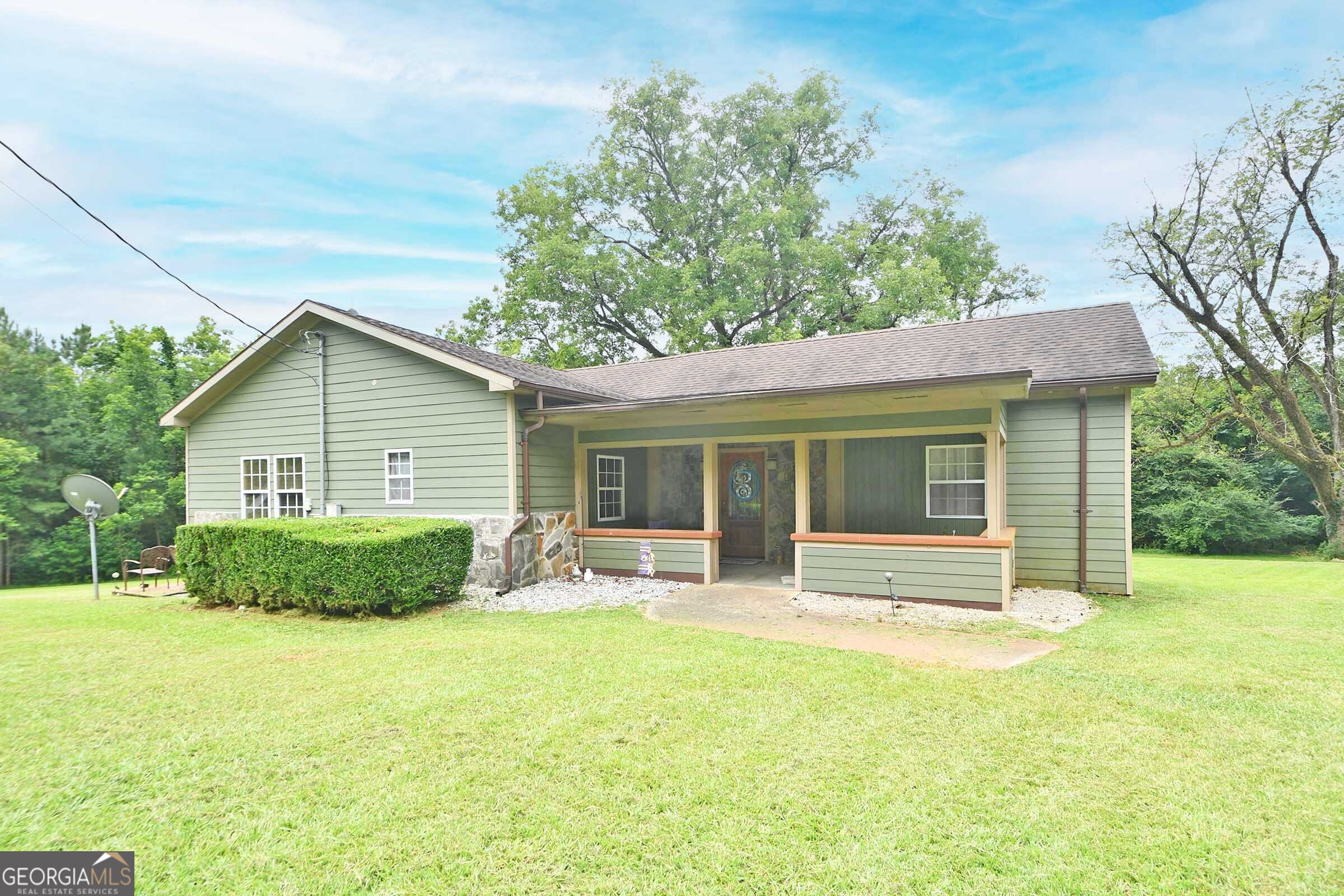 10433 Highway 100