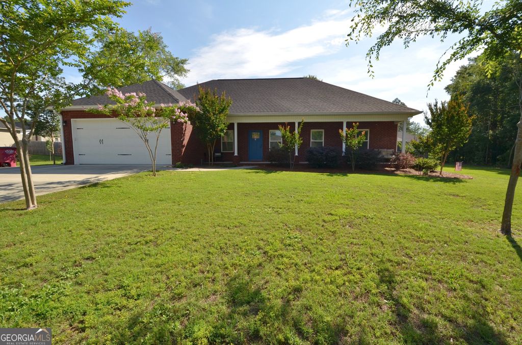 Photo of 16 Boxwood Street, Hawkinsville, GA 31036 (MLS # 10770670)