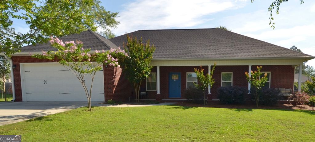 Photo of 16 Boxwood Street, Hawkinsville, GA 31036 (MLS # 10770670)
