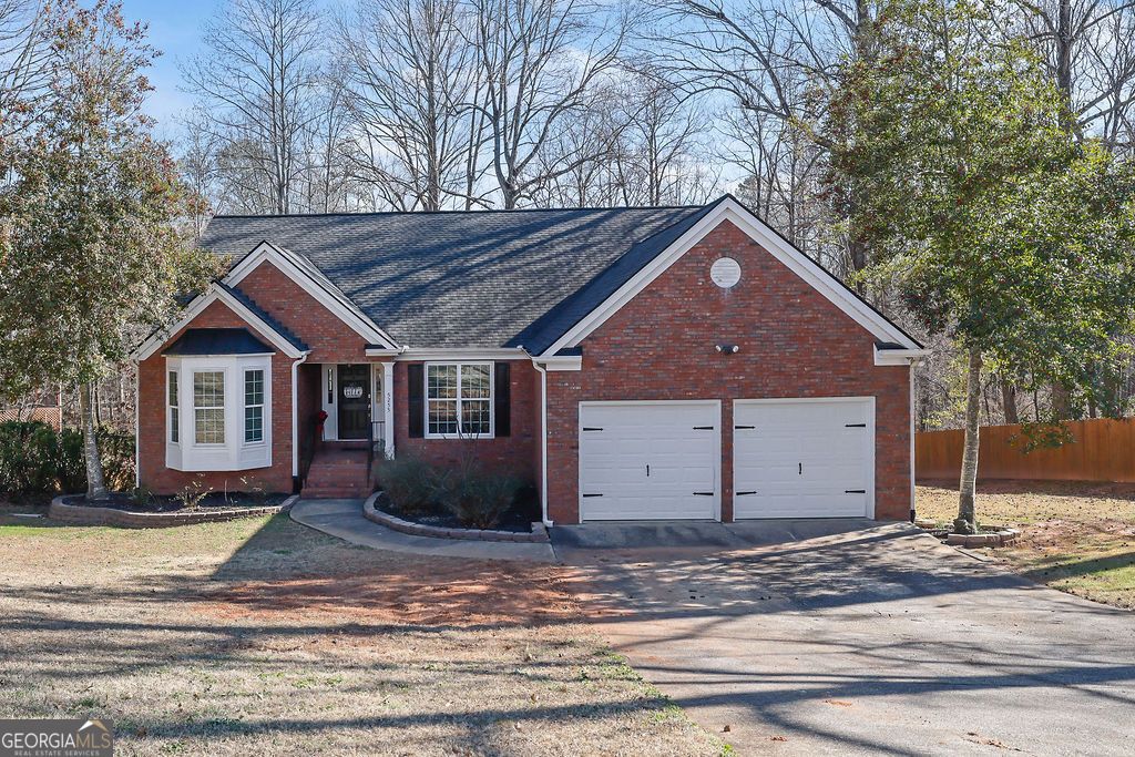 Photo of 5255 Tallantworth Crossing, Cumming, GA 30040 (MLS # 10673772)