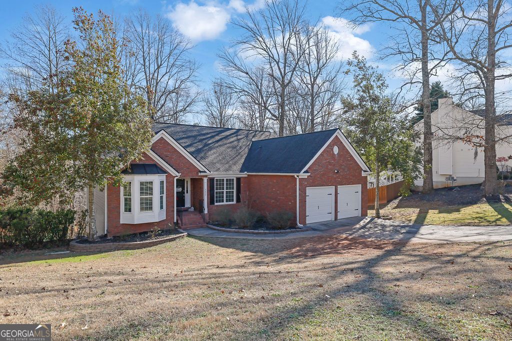 Photo of 5255 Tallantworth Crossing, Cumming, GA 30040 (MLS # 10673772)
