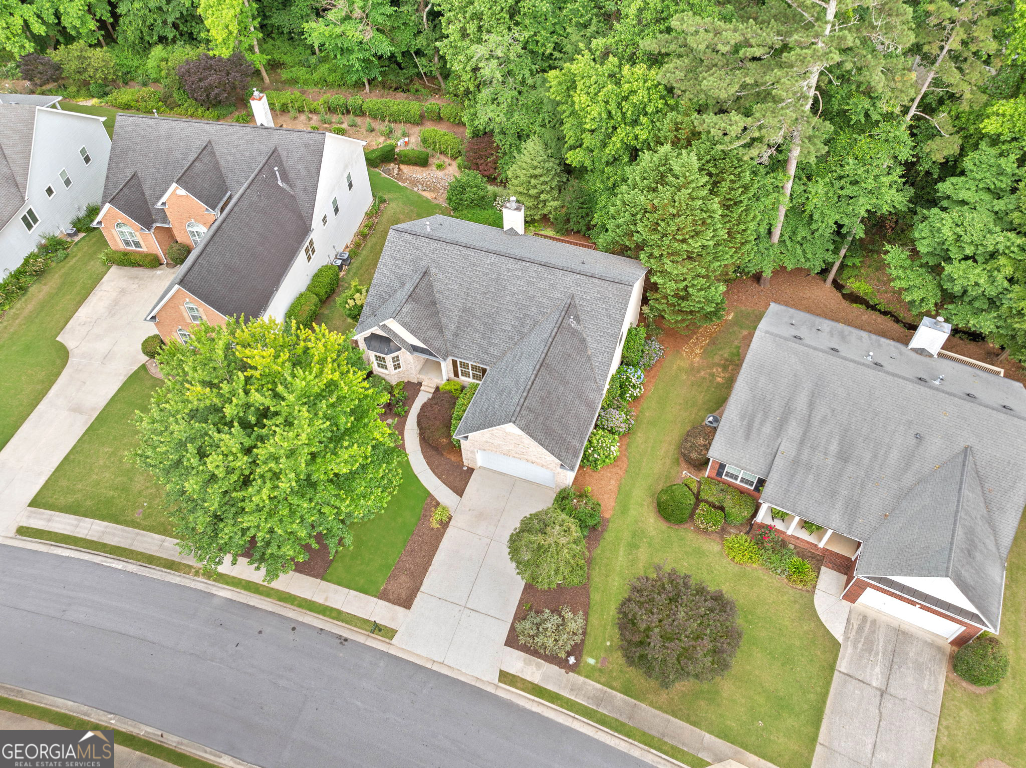 554 Grand Ashbury LN