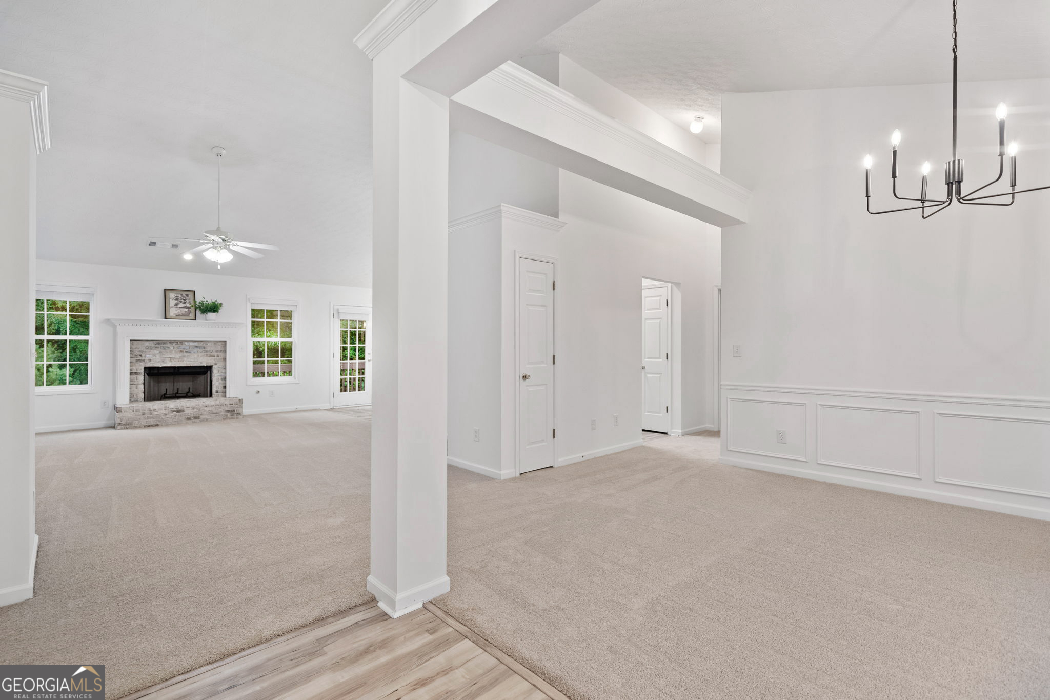 554 Grand Ashbury LN