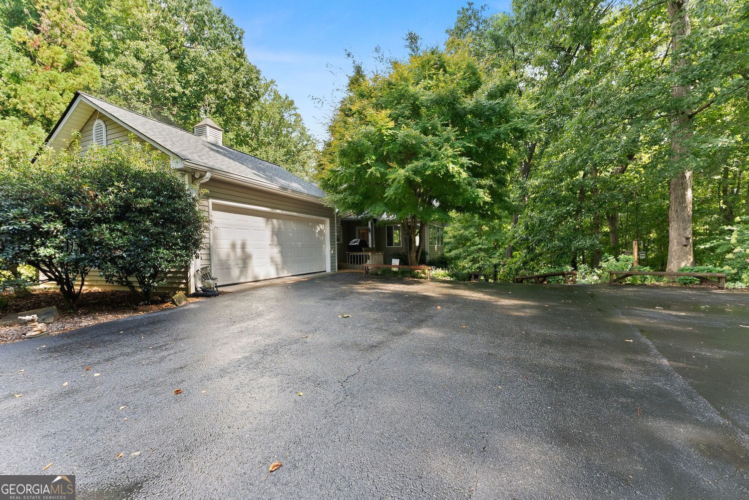 731 Hidden Lakes TRL