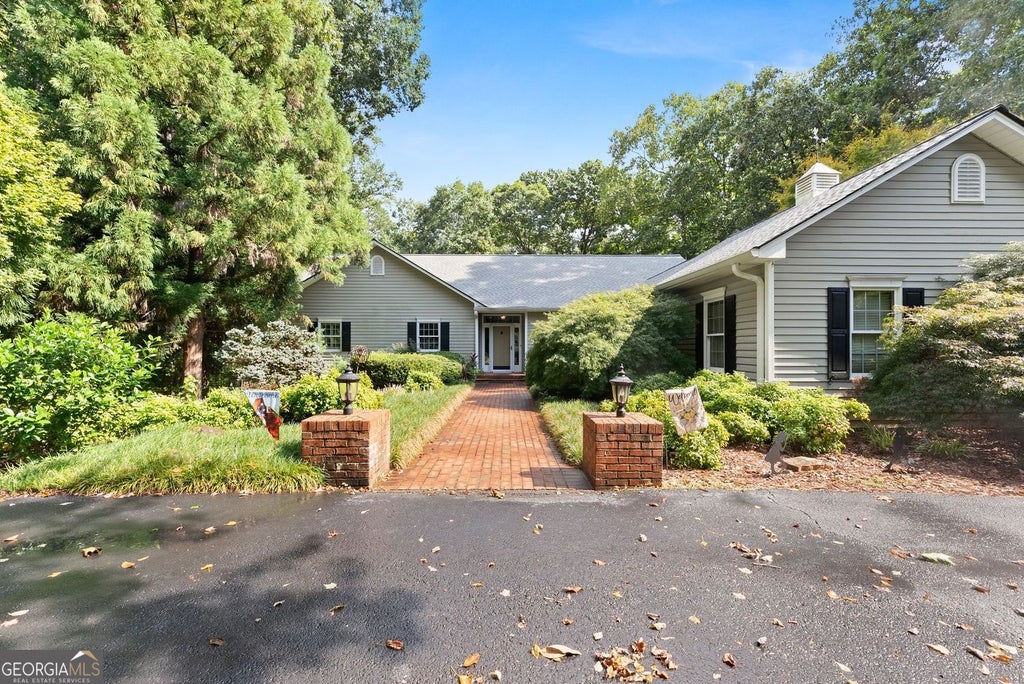 Photo of 731 Hidden Lakes Trail, Jefferson, GA 30549 (MLS # 10838821)