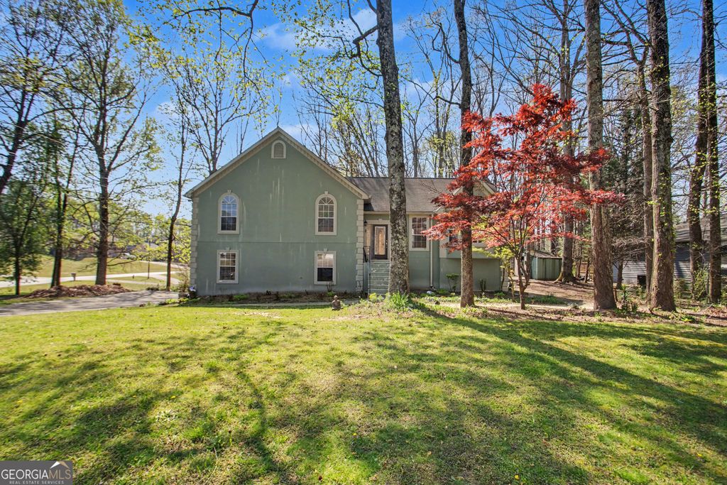 Photo of 1943 Oakleaf Court, Lithia Springs, GA 30122 (MLS # 10724349)