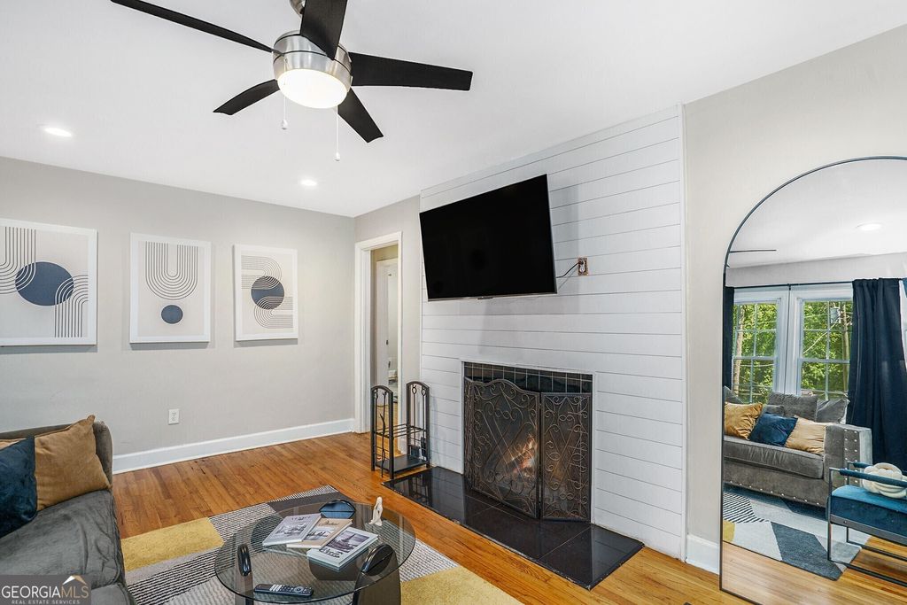 Photo of 1788 Campbellton Road SW, Atlanta, GA 30311 (MLS # 10726070)