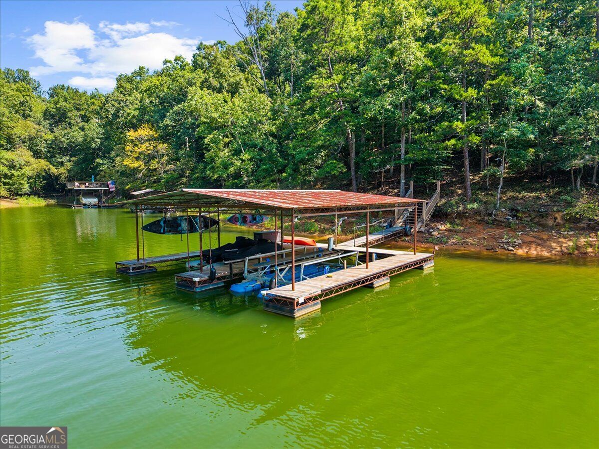 3380 Barry LN