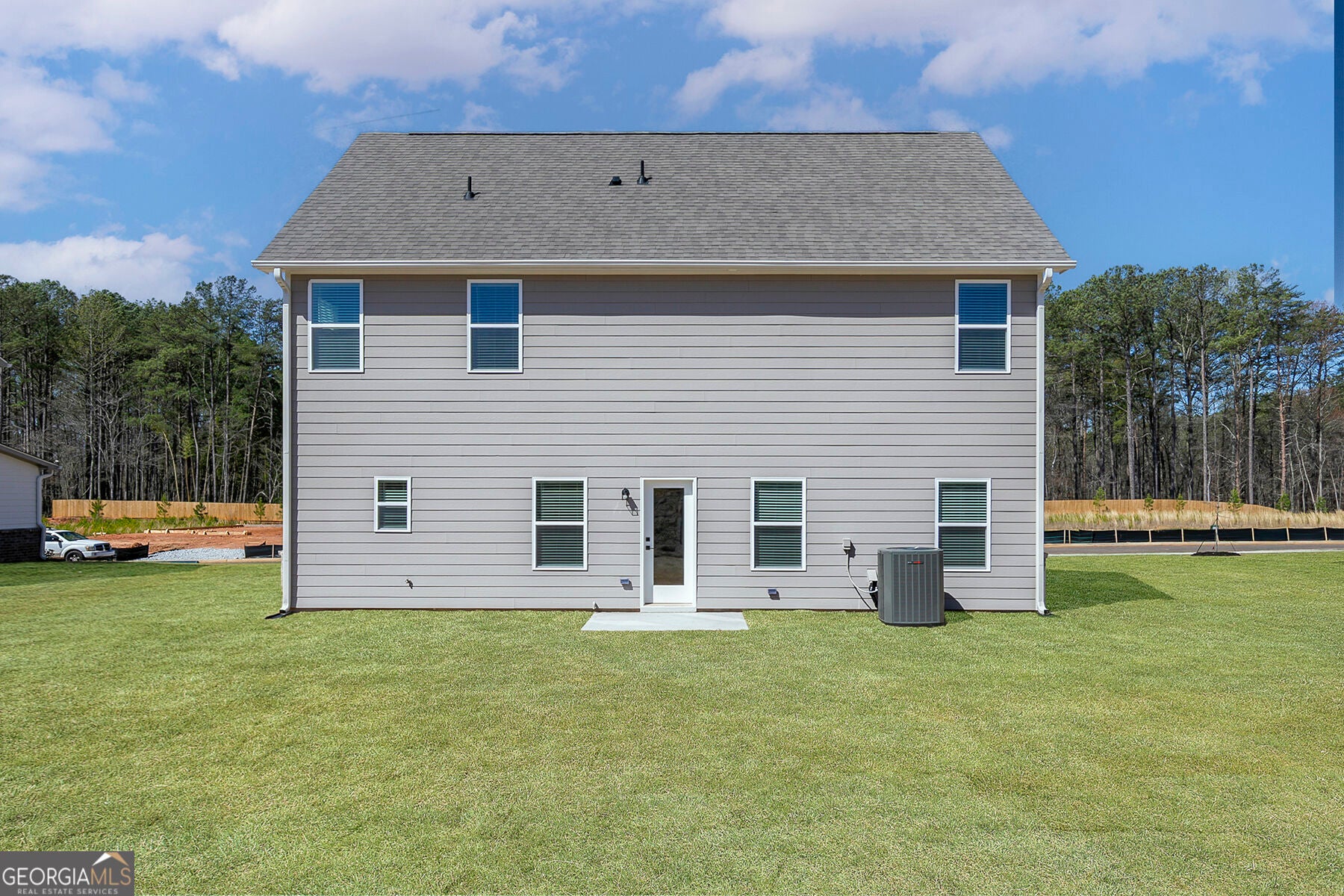 568 Cantrell DR