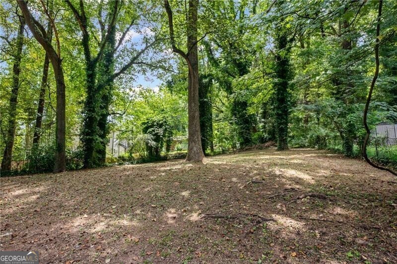 Leeward Walk - Residential Lease