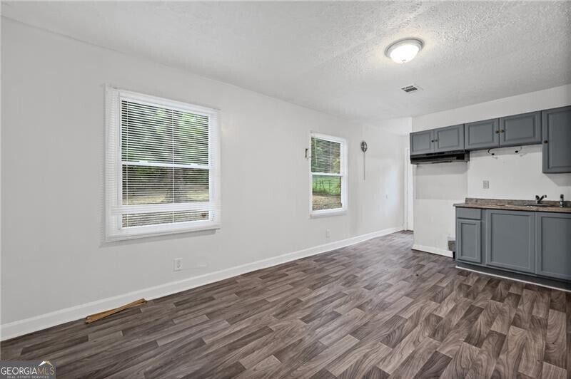 Leeward Walk - Residential Lease