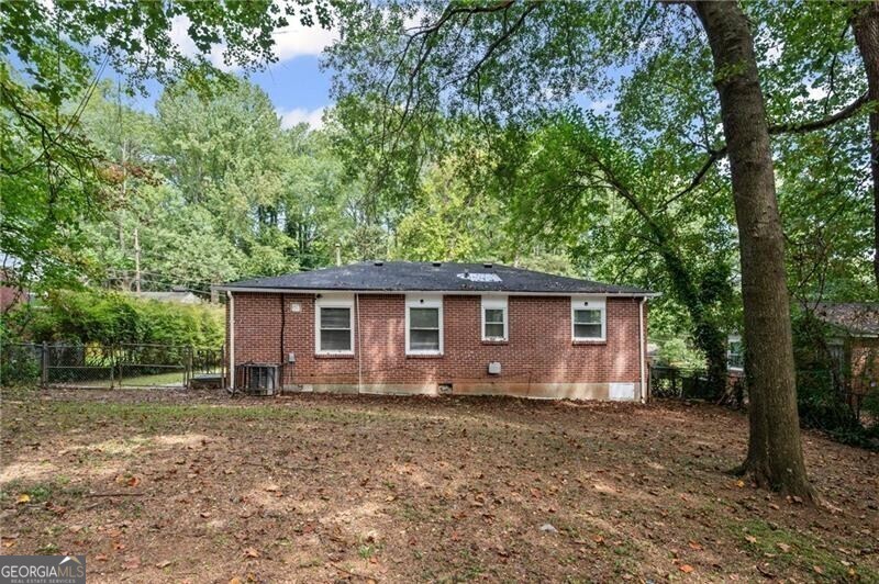 Leeward Walk - Residential Lease