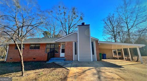Photo of 3881 Pin Oak Circle, Atlanta, GA 30340 (MLS # 10682359)