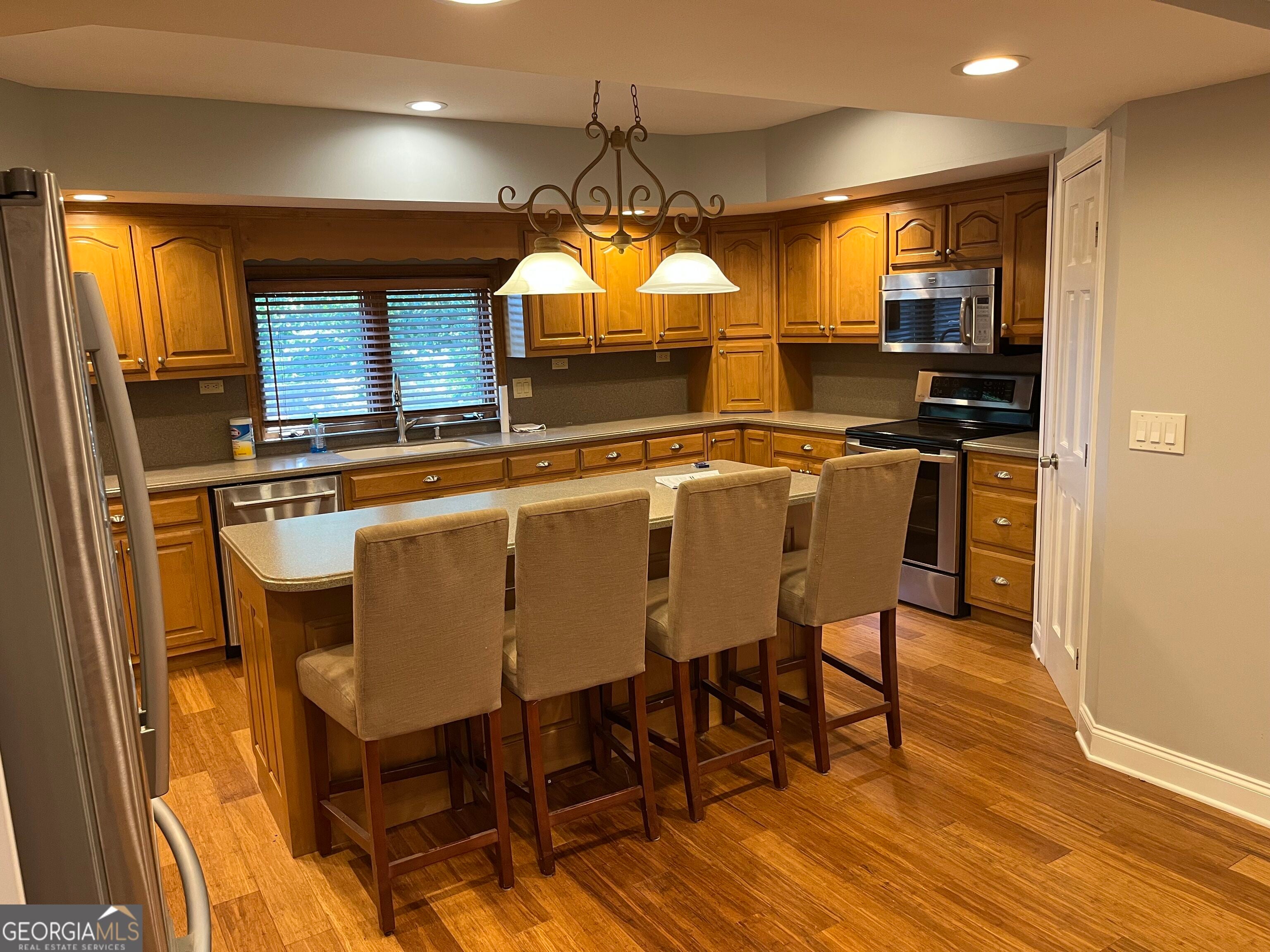 283 Meadow LN
