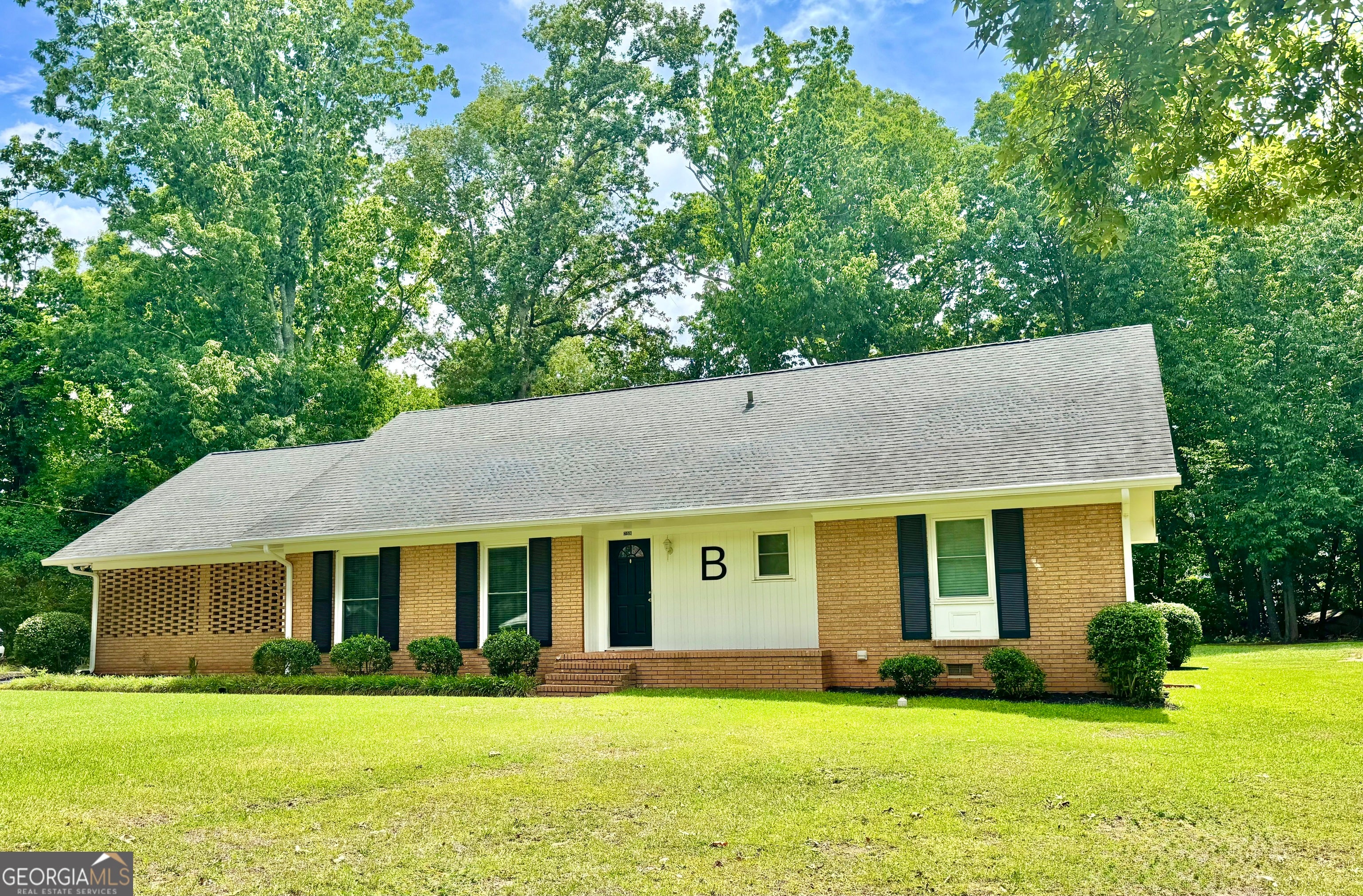758 S Cherokee RD