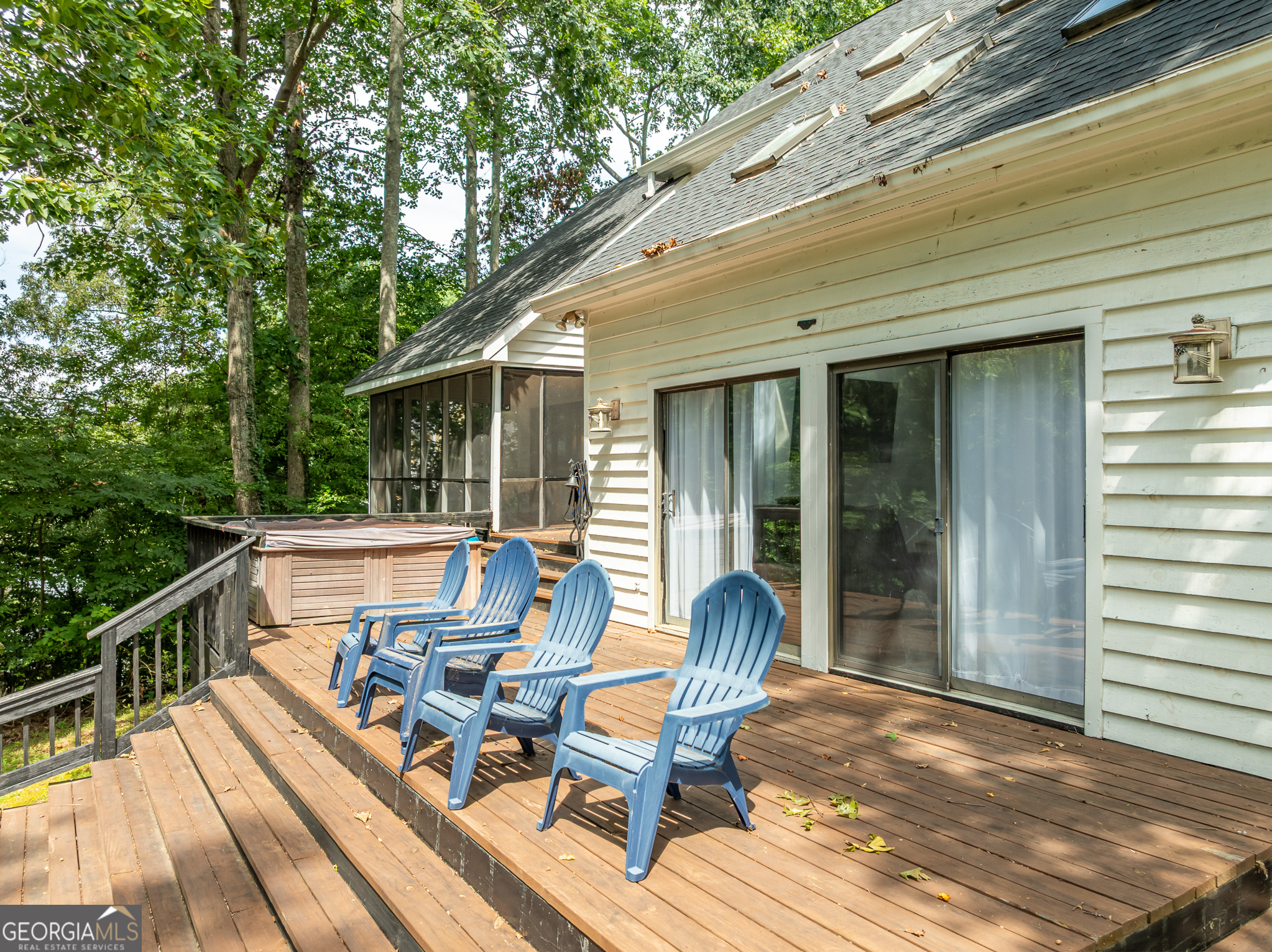 452 Brookwood DR W