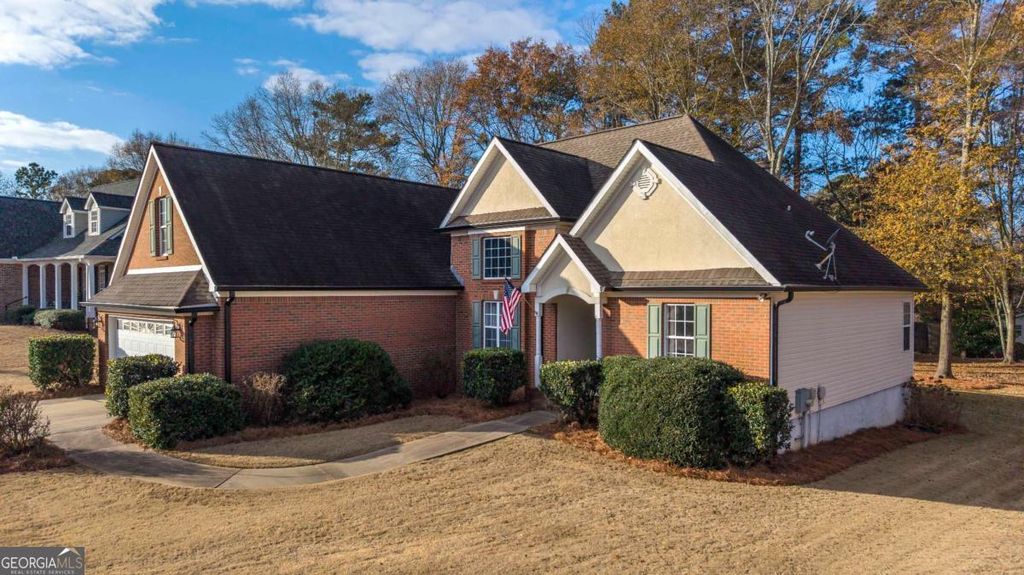 Photo of 112 Central Heights Drive, Carrollton, GA 30116 (MLS # 10661585)