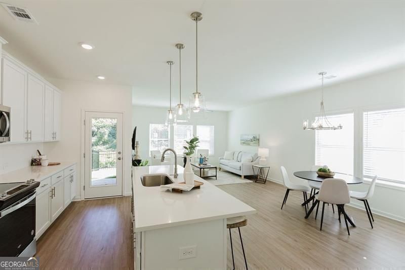 Dawsonville, Georgia 30534, United States, 3 Bedrooms Bedrooms, ,3 BathroomsBathrooms,Residential,Active,159046