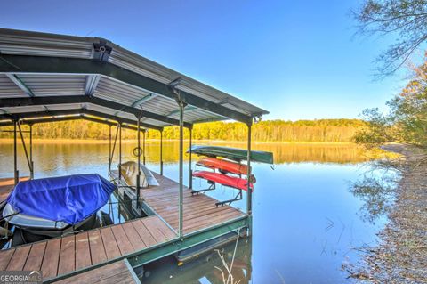 A home in Toccoa