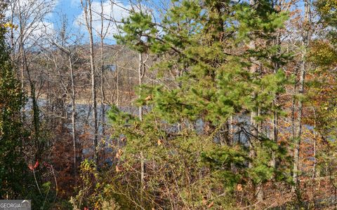 A home in Toccoa