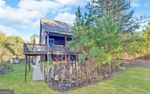 A home in Toccoa