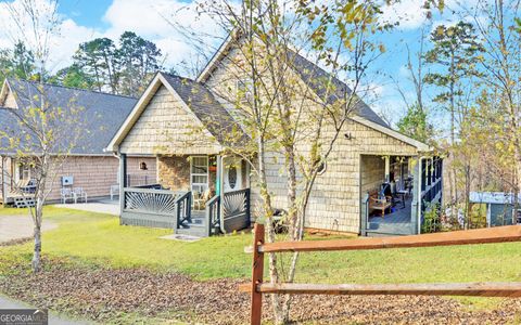 A home in Toccoa