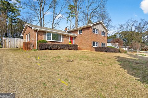 2562 Coralwood DR Decatur GA 30033