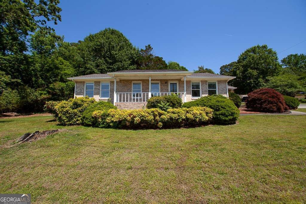 Photo of 102 Lindsey Court NE, Calhoun, GA 30701 (MLS # 10857669)