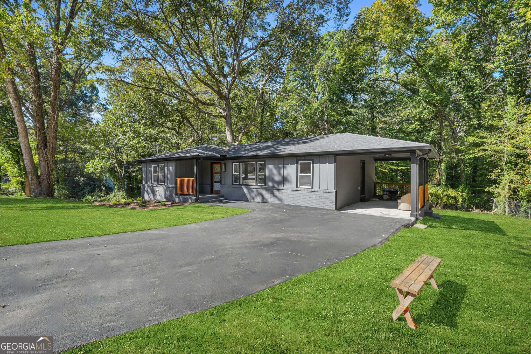 5554 Leland CT SW