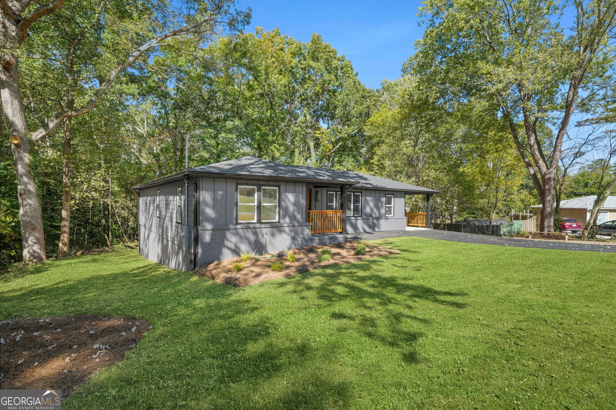 5554 Leland CT SW