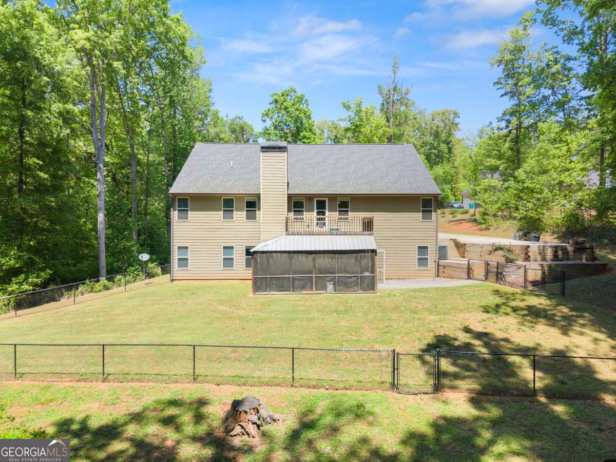 675 Oconee LN