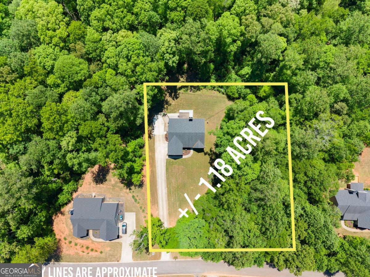 675 Oconee LN