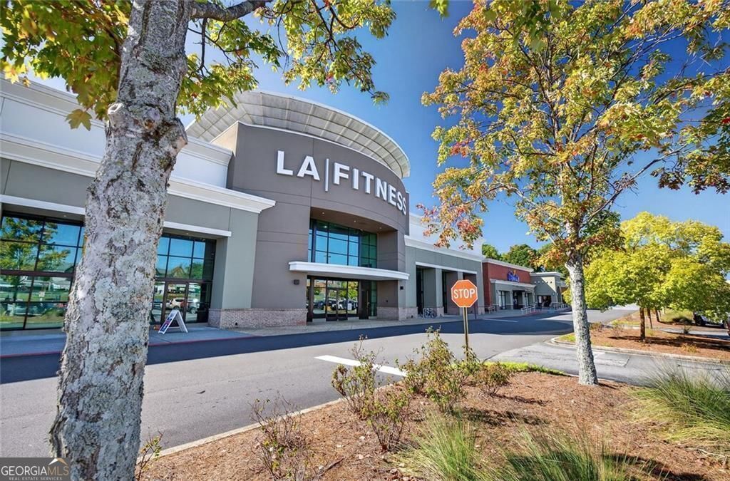 Marietta, Georgia 30062, United States, 3 Bedrooms Bedrooms, ,3 BathroomsBathrooms,Residential,Active,231345