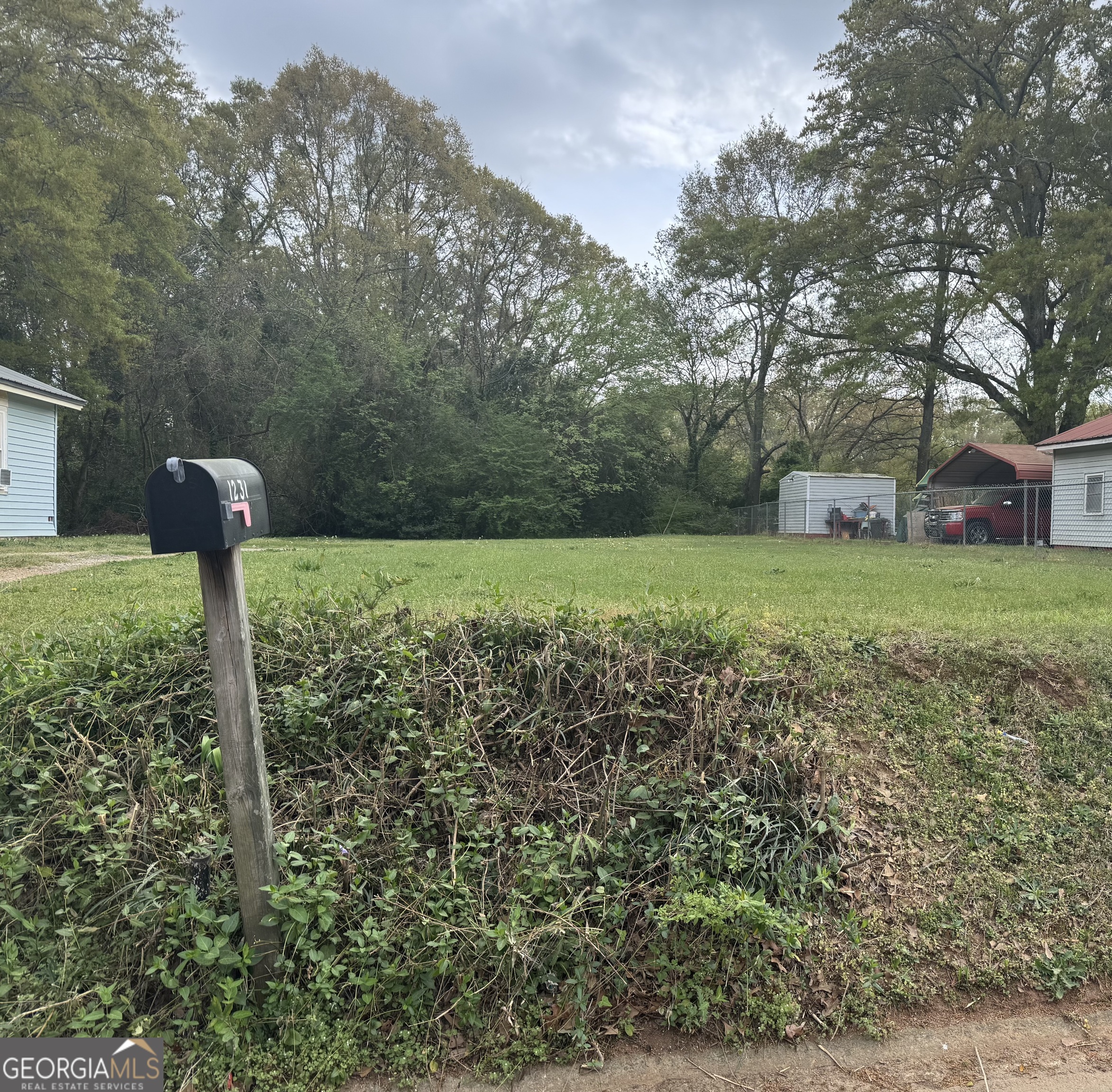 Perfect lot for an investment or great to build a starter home.