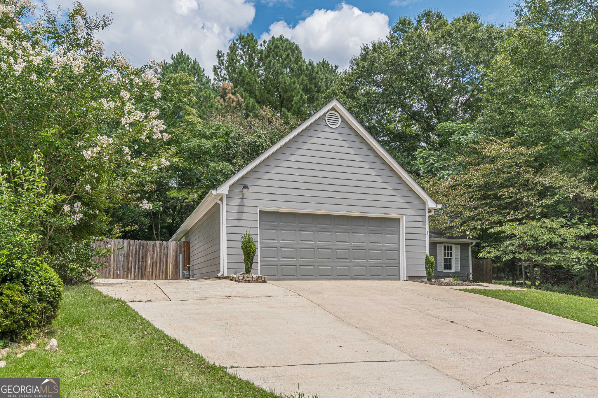 207 Windgate CT