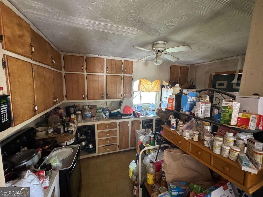 Photo of 8368 E Carroll Road, Whitesburg, GA 30185 (MLS # 10721915)