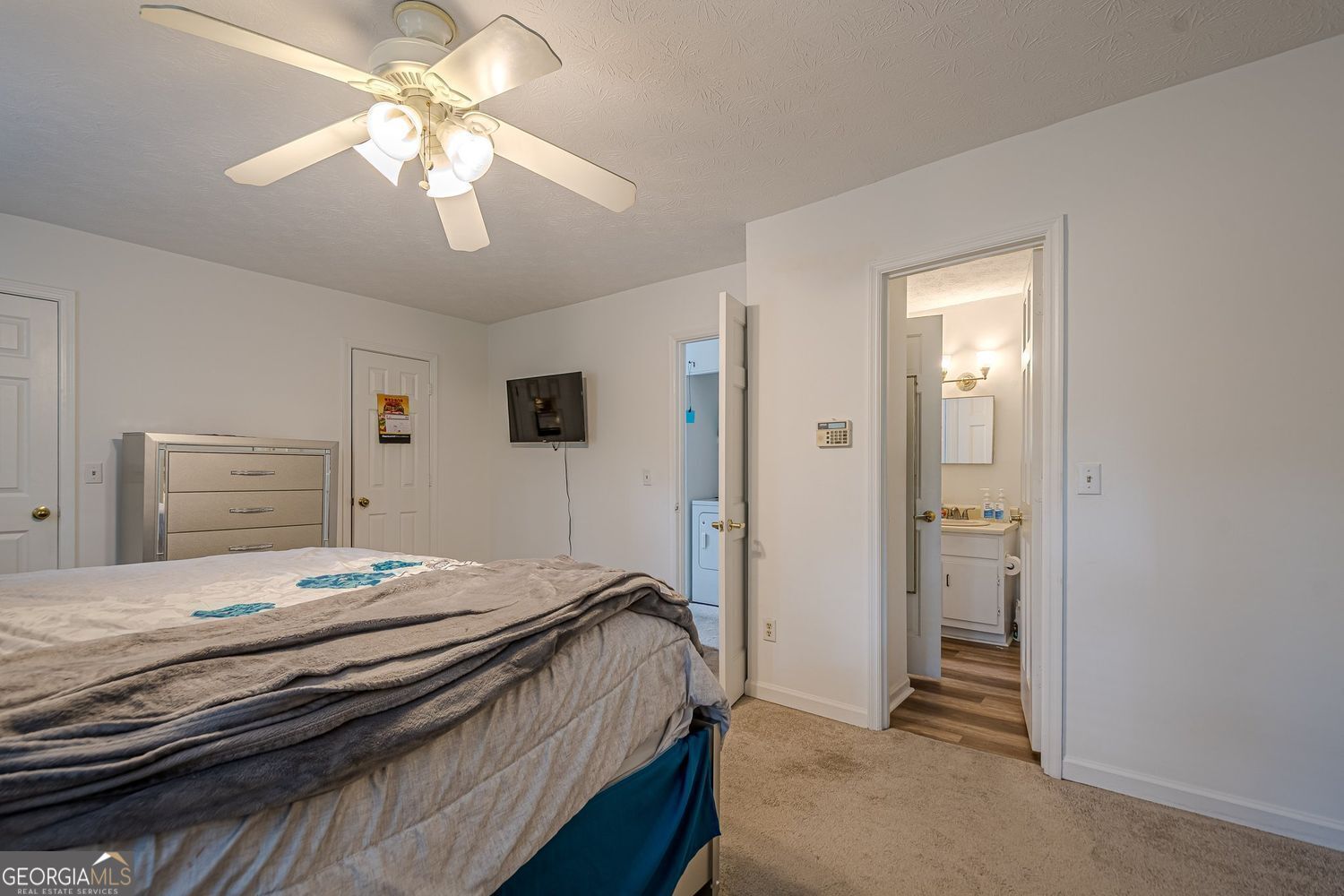 Doraville, Georgia 30340, United States, 2 Bedrooms Bedrooms, ,3 BathroomsBathrooms,Residential,Active,151446