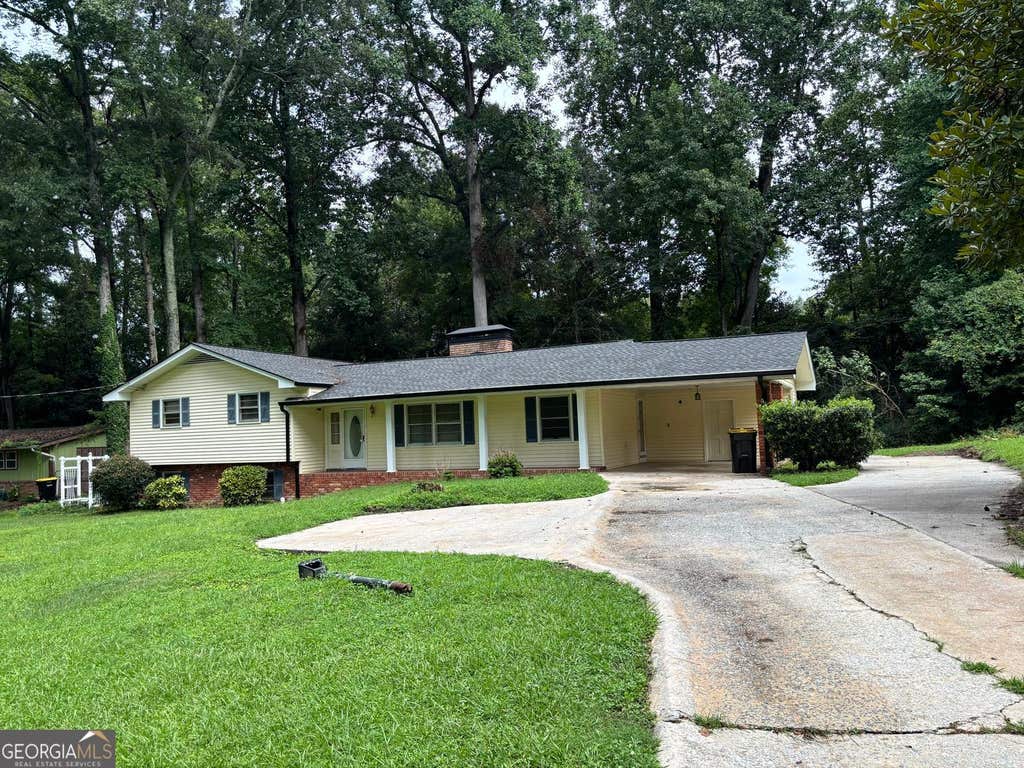 Photo of 115 Valley View Drive, Fairburn, GA 30213 (MLS # 10828978)