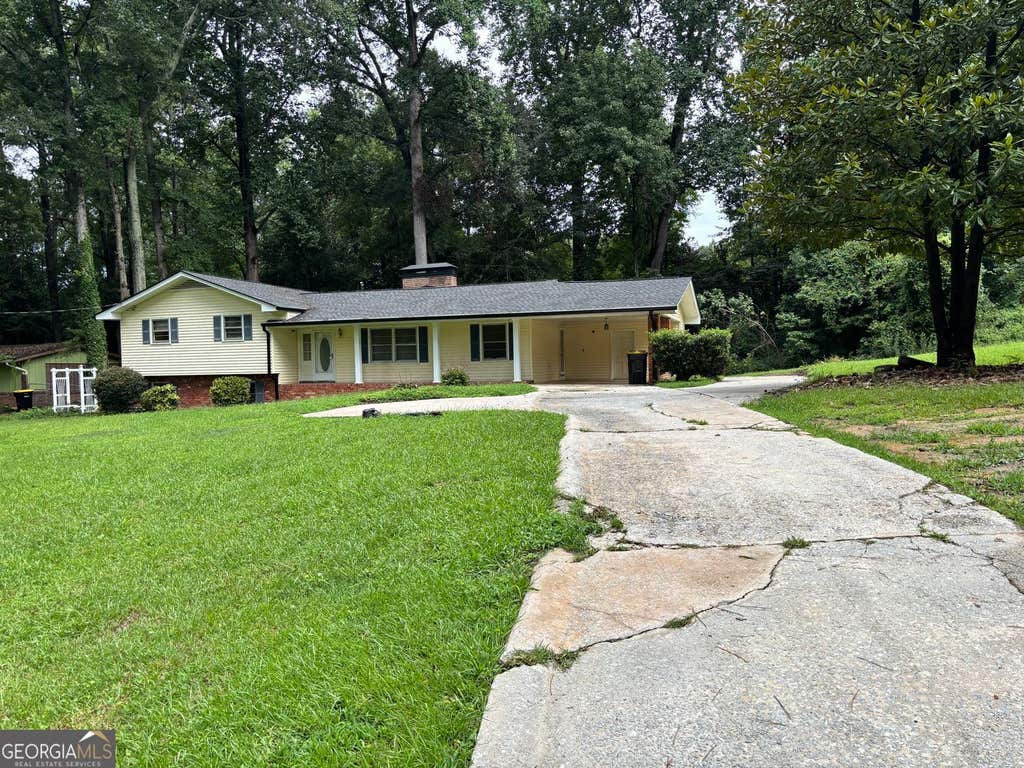Photo of 115 Valley View Drive, Fairburn, GA 30213 (MLS # 10828978)