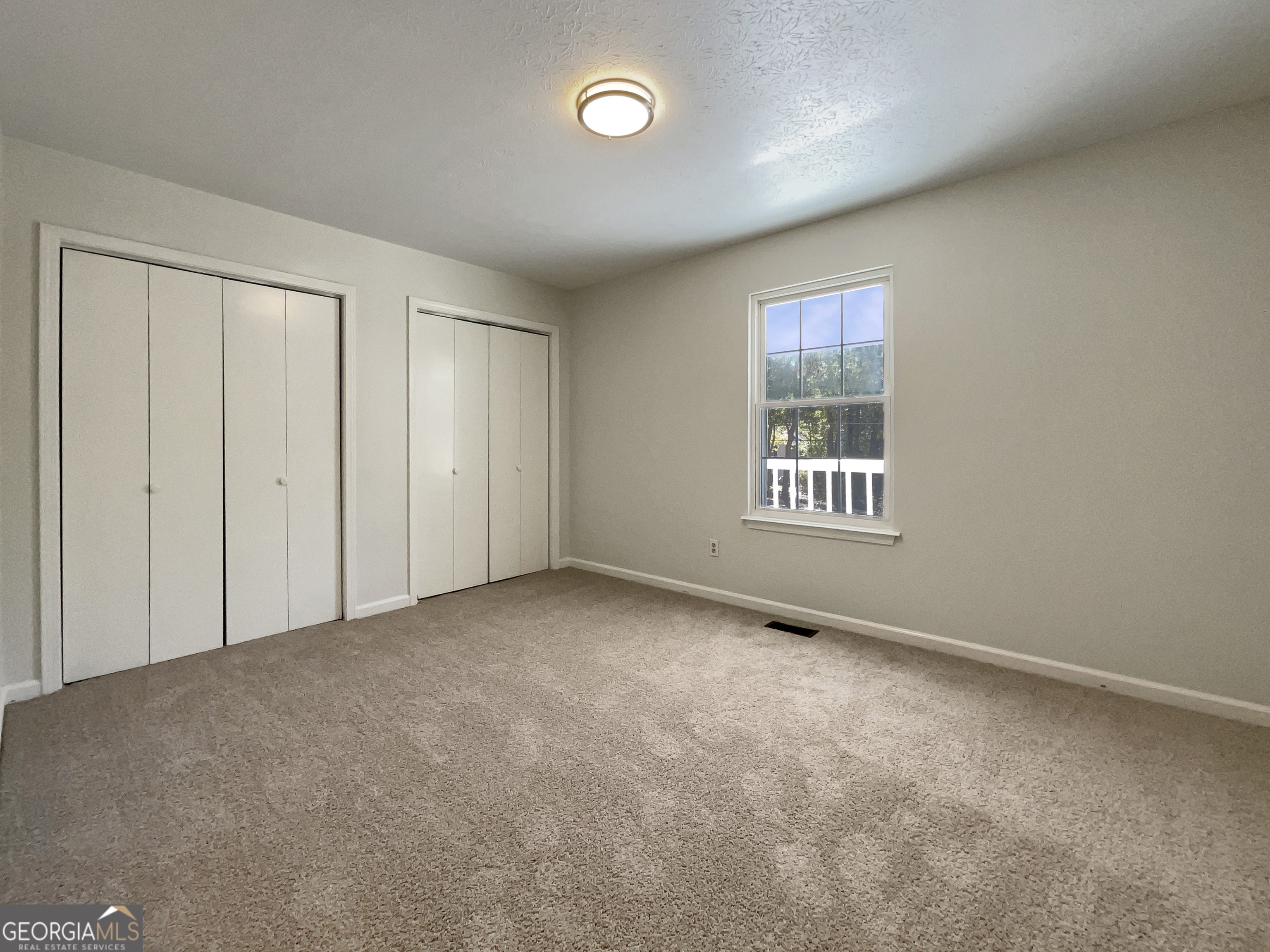 WOOD HOLLOW - Residential