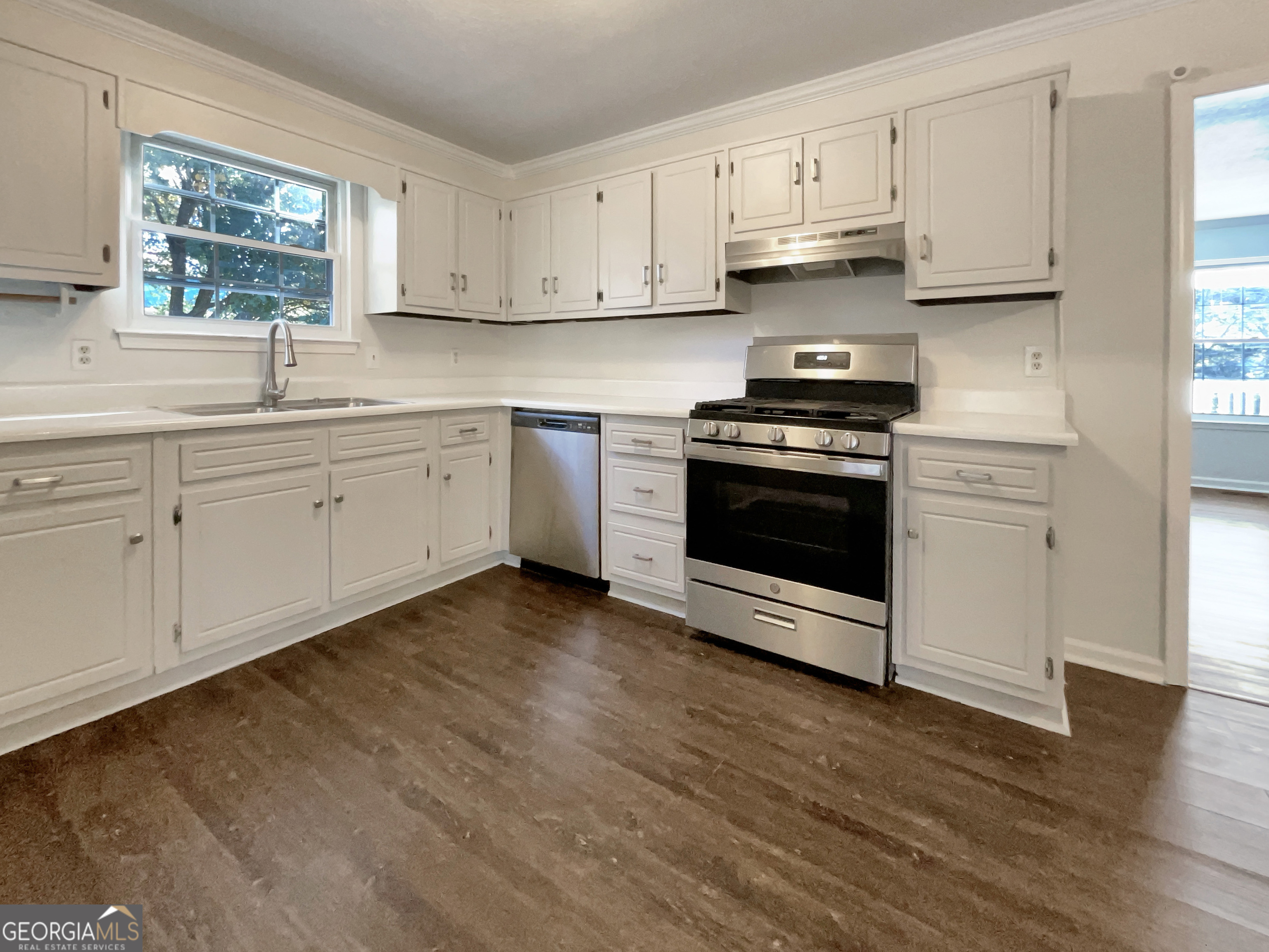 WOOD HOLLOW - Residential