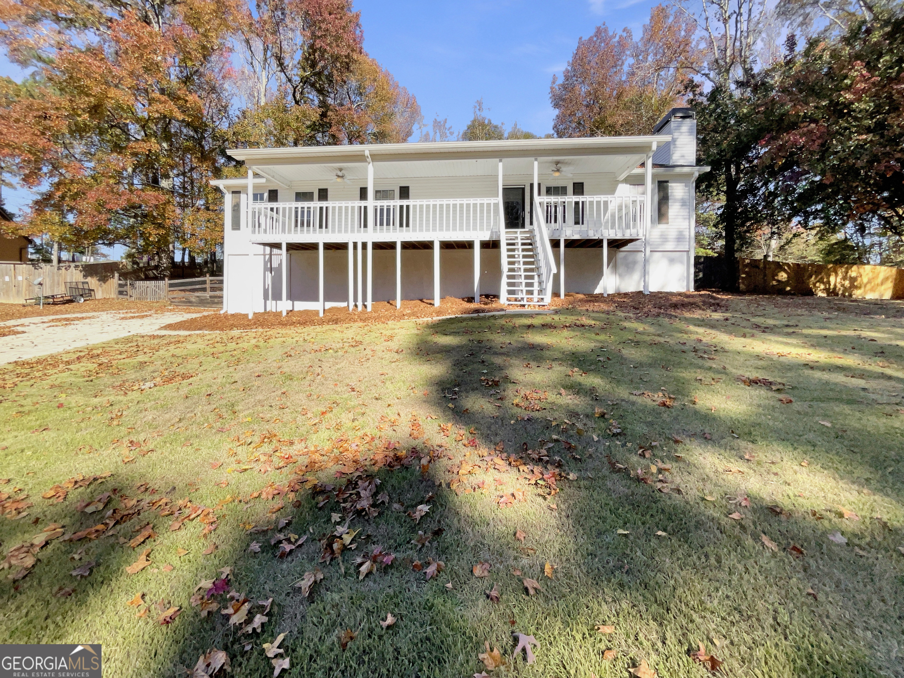 WOOD HOLLOW - Residential